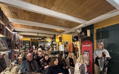 Grande successo di pubblico per la seconda presentazione milanese del romanzo I fantasmi del banchiere nero.